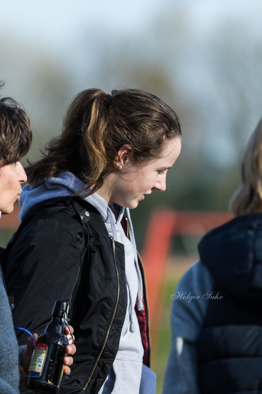 Bild 184 - C-Juniorinnen SV Steinhorst/Labenz - TSV Friedrichsberg-Busdorf : Ergebnis: 5:0